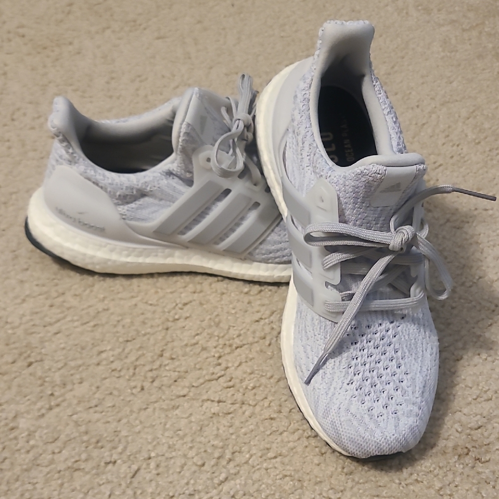adidas Ultra Boost Sneakers in Light Gray and White - Size 7 EUC